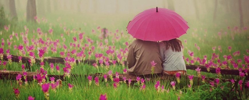 کاش میشد صدایت را در آغوش بگیرم