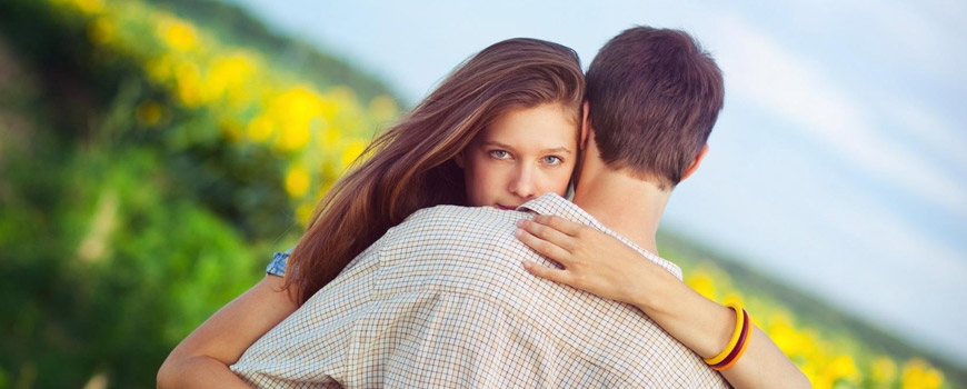 تو هر شب در من شعر می شوی