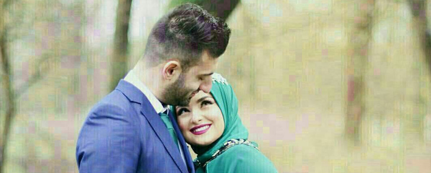 بوسیدن پیشونی